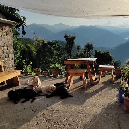 Vista Hostel Jeolikote, Nainital Patwa Dunga Room photo
