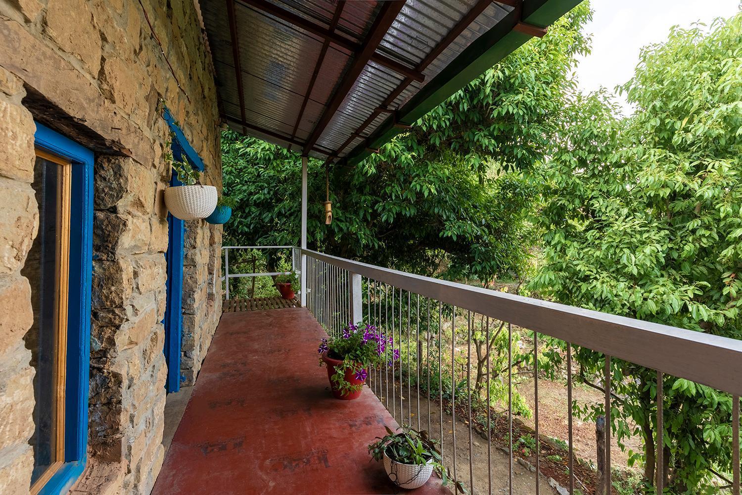 Vista Hostel Jeolikote, Nainital Patwa Dunga Room photo